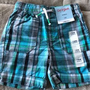 NWT Boys Size 18 months Cat and Jack Plaid Shorts